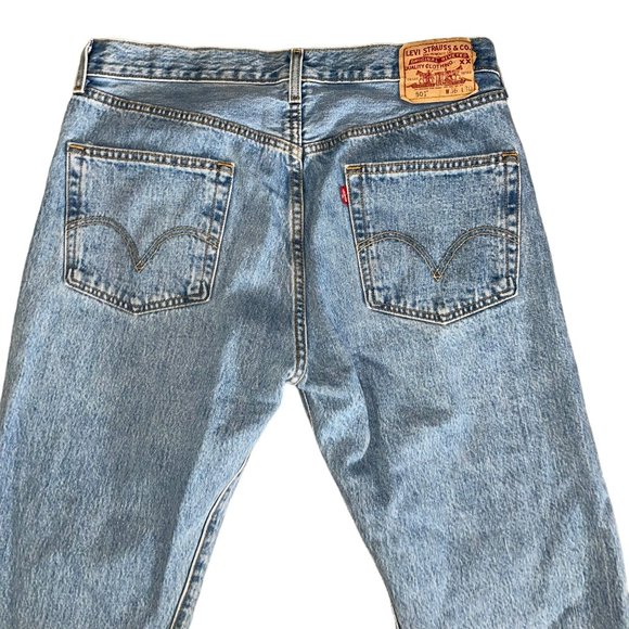 Levis 501 Mens 36 30 Button Fly Jeans Riveted Straight Leg Original Hem Denim - Picture 6 of 9